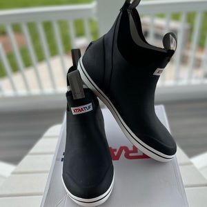 Xtratuf Ankle Deck Boot NWT